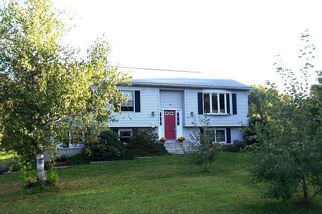 1st image of 7 Deerfield Ln