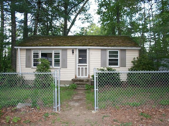 2nd image of 4 Hollis Ave