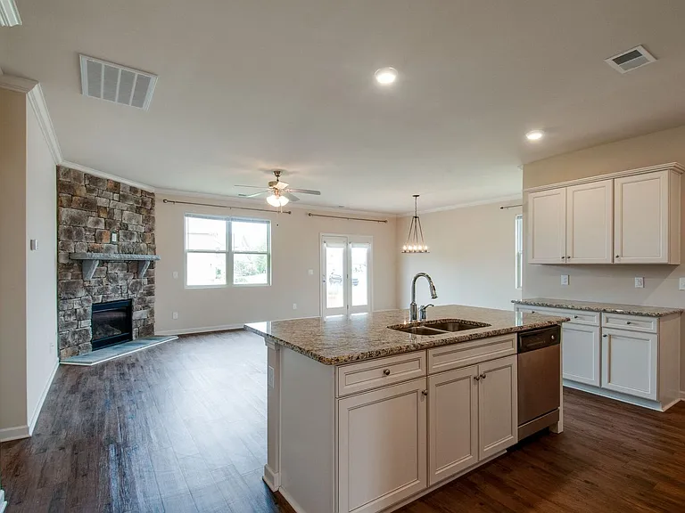3704 Jerry Anderson Dr — Photo 7