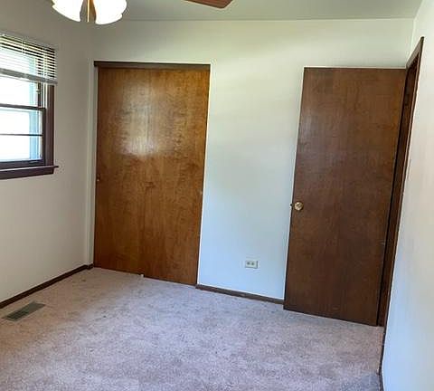 5th image of 15727 Woodlawn East Ave
