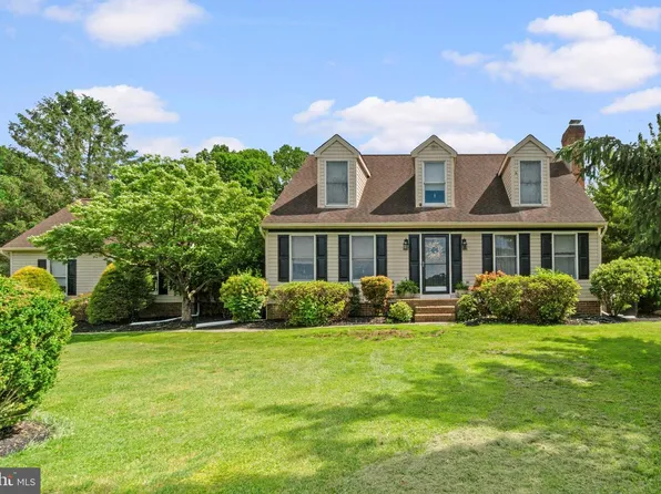 2713 Urey Rd, White Hall, MD 21161