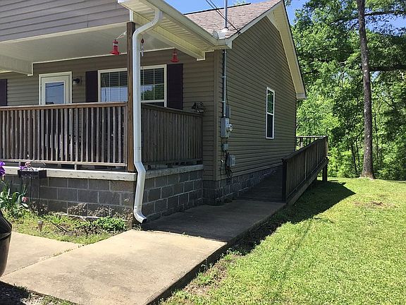 2nd image of 129 Baptist St