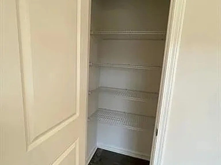 3752 Yorkshire Pl — Photo 4