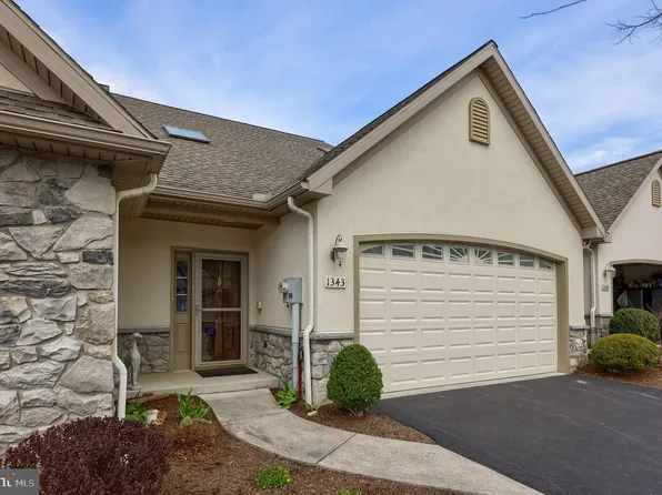1343 Fieldstone Dr, Mount Joy, PA 17552