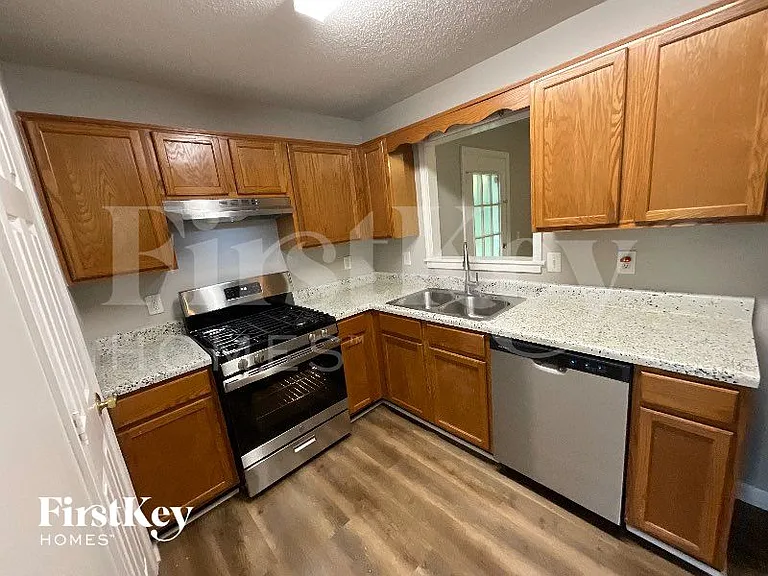 110 Ivy Trace Ln — Photo 5