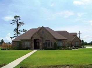 633 Continental Dr, Bridge City, TX 77611