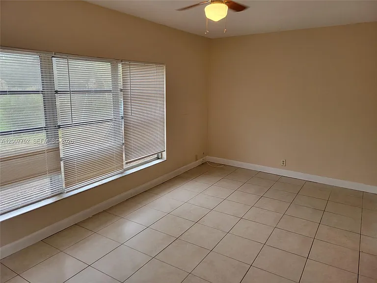6856 NW 12th St — Photo 5