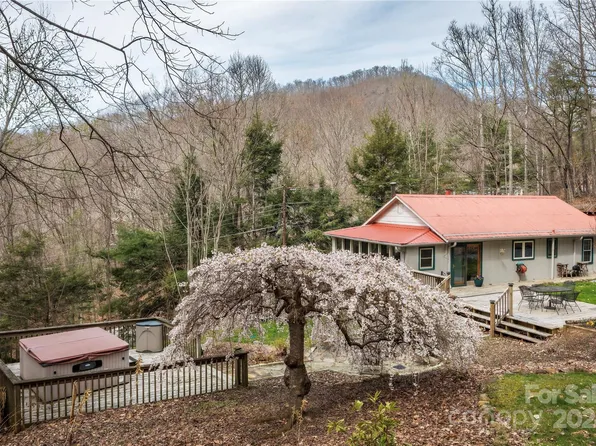 187 Maney Branch Rd, Weaverville, NC 28787