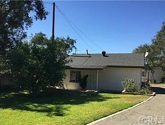 3rd image of 330 N Barranca Ave