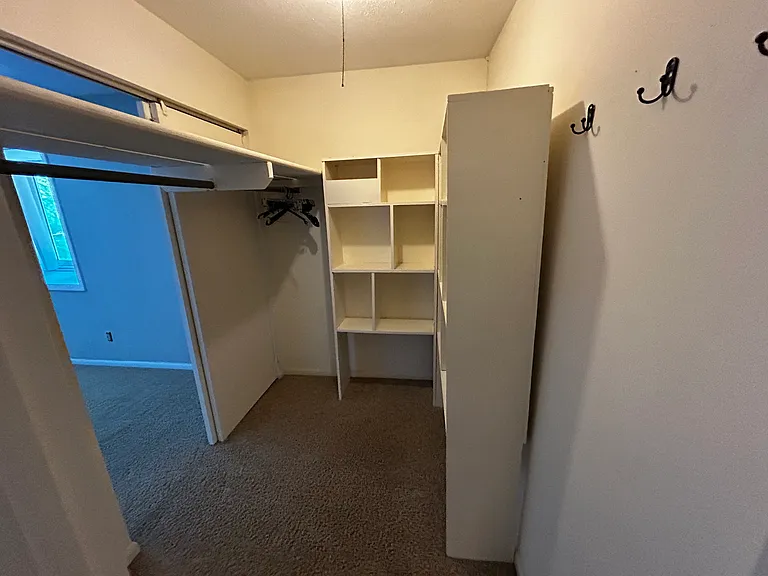 302 Buena Vista Dr #H — Photo 6