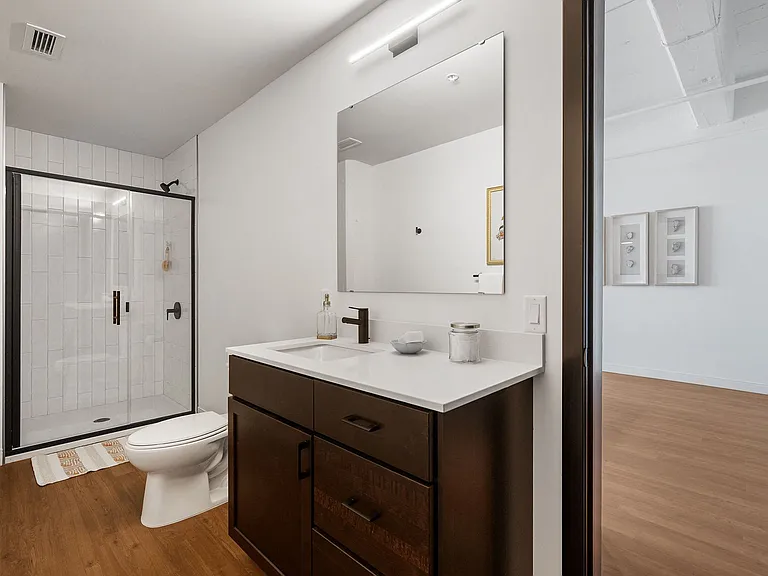 The Victor Luxury Apartments — Photo 17