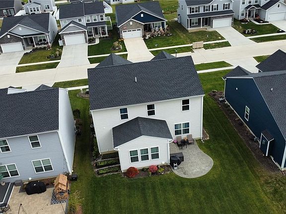 3rd image of 37365 White Feather Ave