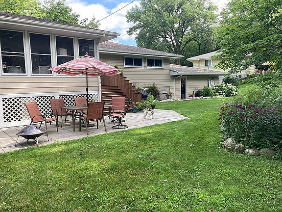 2nd image of 179 Willowbrook Dr