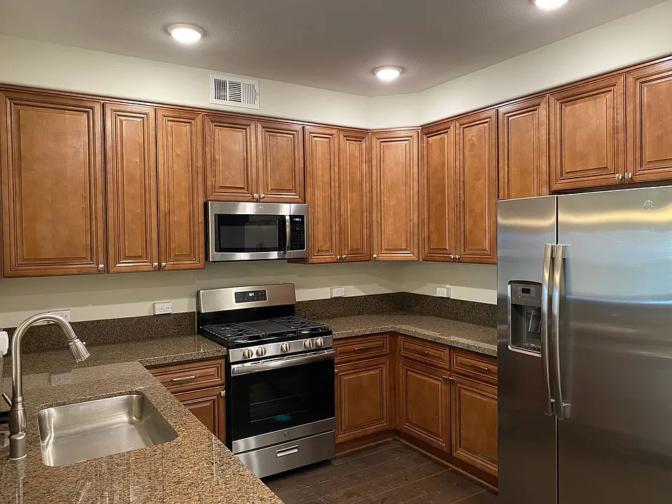 Santa Barbara Luxury Apartment Homes