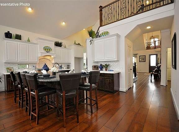 5th image of 13816 Blueberry Hill Dr