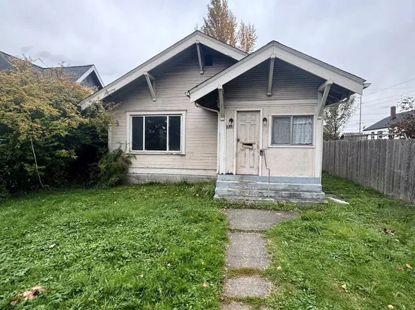 2231 Lincoln Street, Bellingham, WA 98225