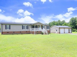 8904 Dukes Lake Rd, Zebulon, NC 27597