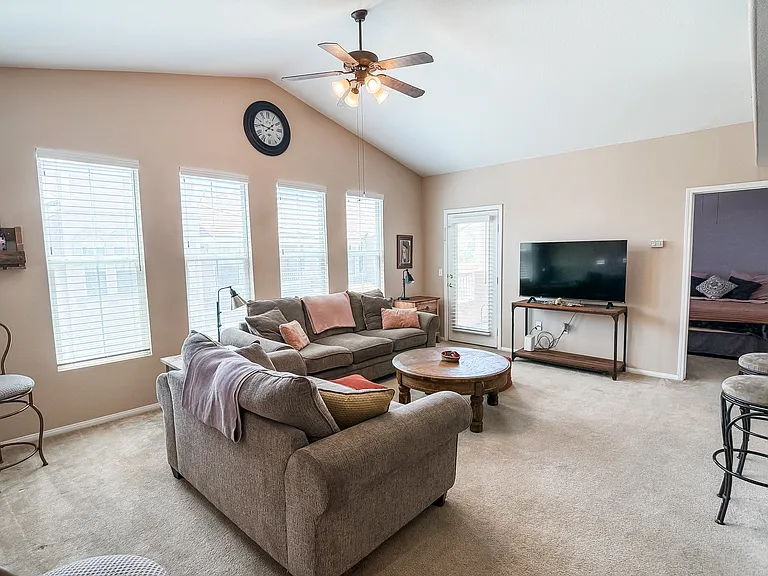 10550 W Alexander Rd #2065 — Photo 3