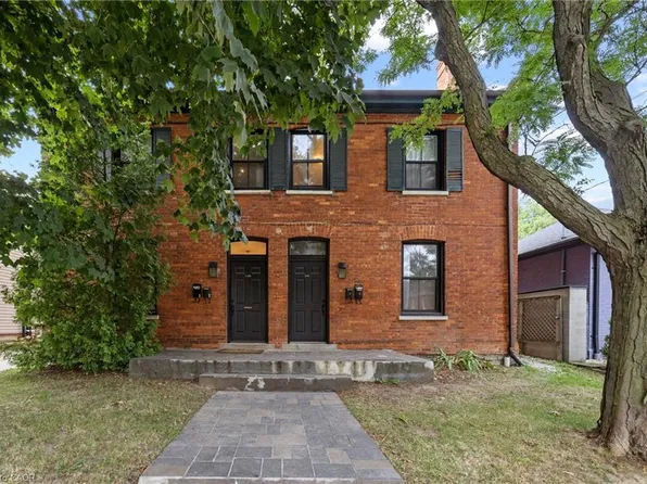 190 Caroline St S #188, Hamilton, ON L8P 3L2