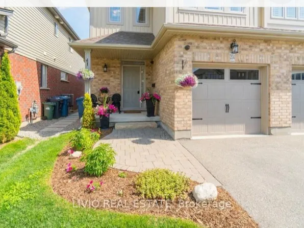 204 Couling Cres, Guelph, ON N1E 0L4