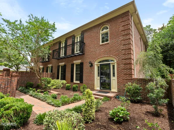 1911 Fenwick Place, Wilmington, NC 28403