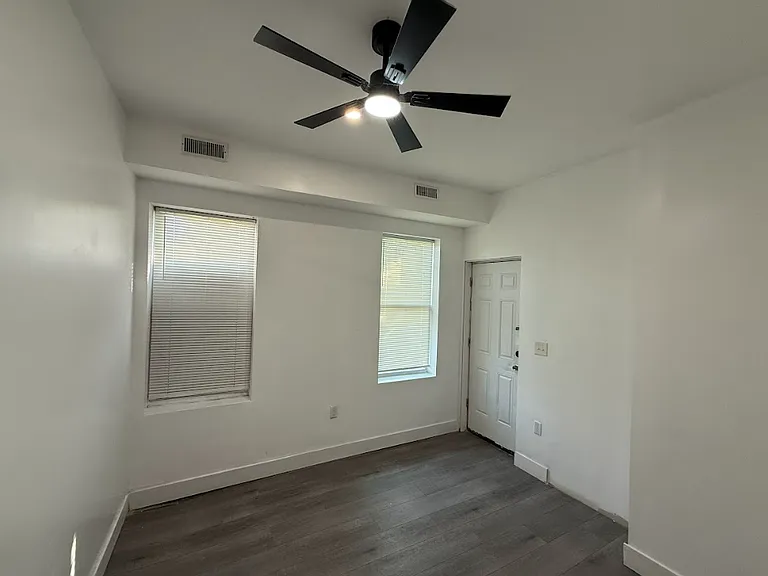 608 N Carrollton Ave — Photo 9