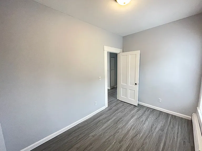 188 Laurel St #1 — Photo 18