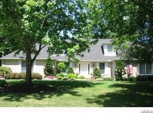 24280 Stonehedge Dr, Westlake, OH