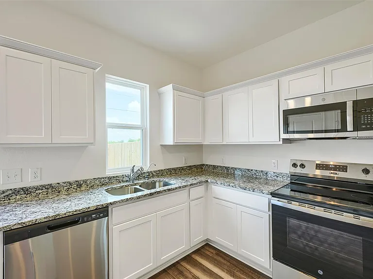 5345 Calluna Dr — Photo 15