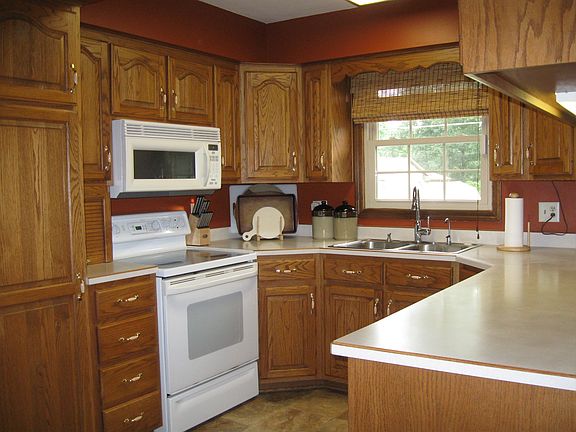 Ceramic tile