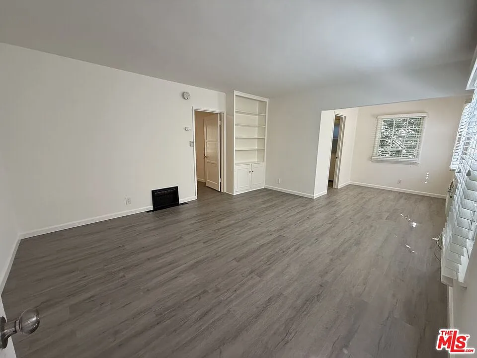 1 bed, 1.0 bath, 700 sqft, $2,295 — Photo 1