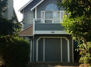 741 N 87th St, Seattle, WA 98103