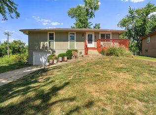 100 Sherri Ln, Excelsior Springs, MO 64024