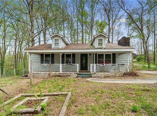 63 Moss Rd, Dawsonville, GA 30534