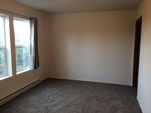 master bedroom - upstairs new carpet flooring