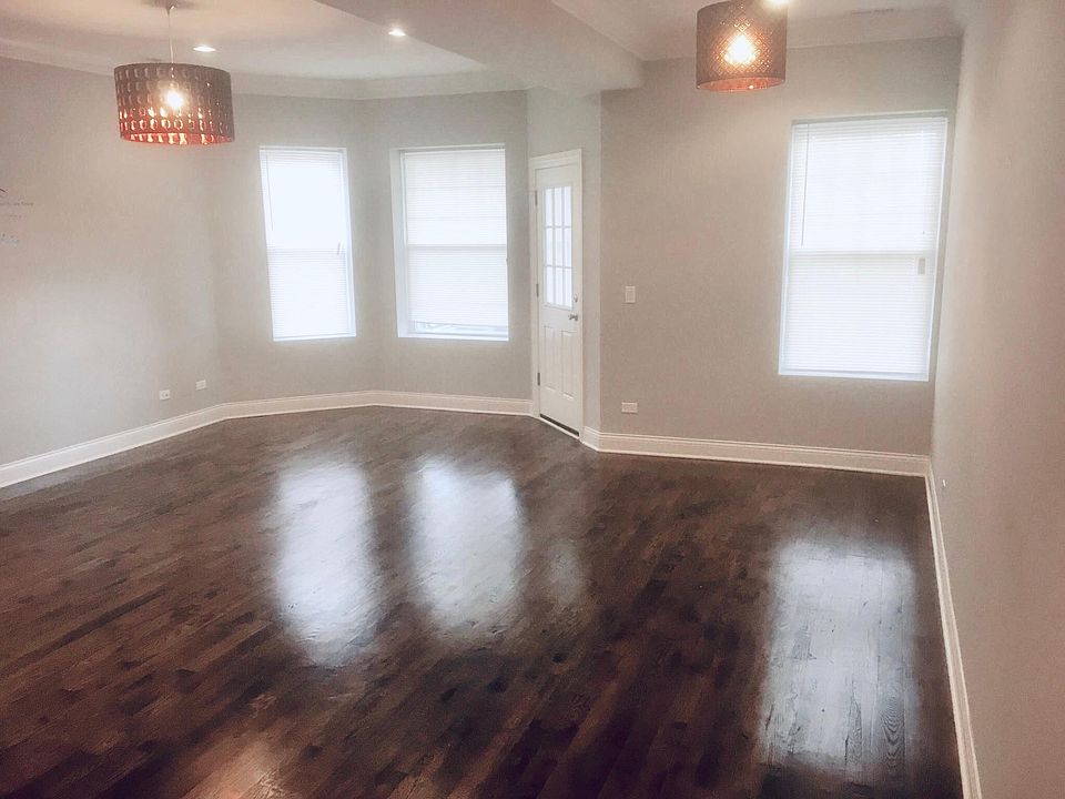 1st image of 6212 S Ingleside Ave #1