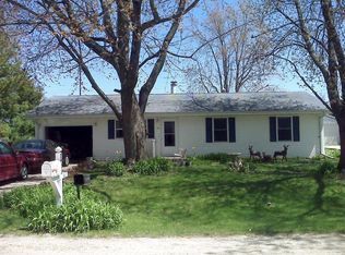 327 Erickson Rd, Rochelle, IL 61068