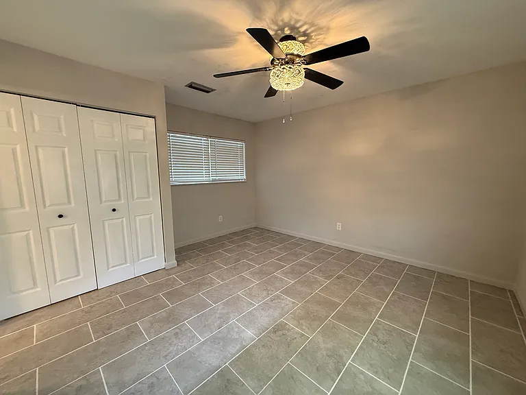 84 Lake Fairgreen Cir — Photo 24
