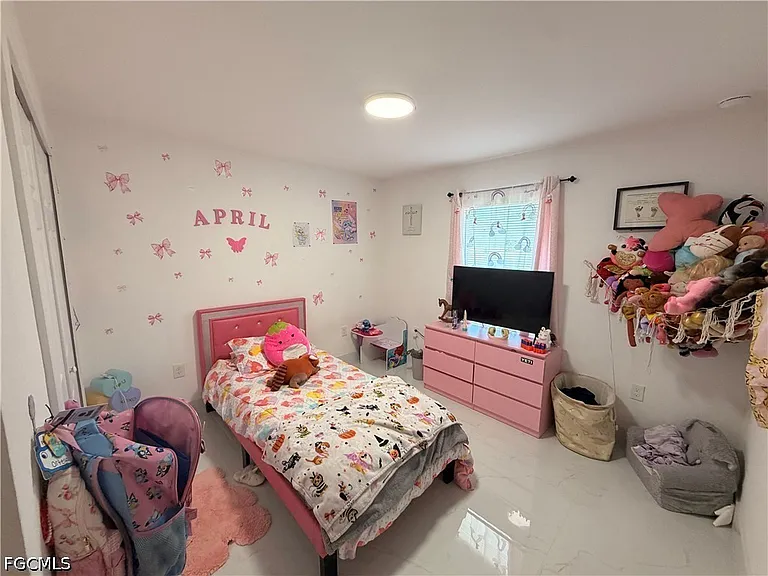 4702 Loraine Ave S — Photo 17