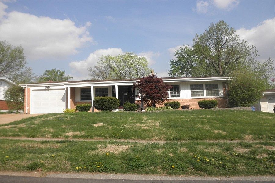 1st image of 1650 Fairmount Dr