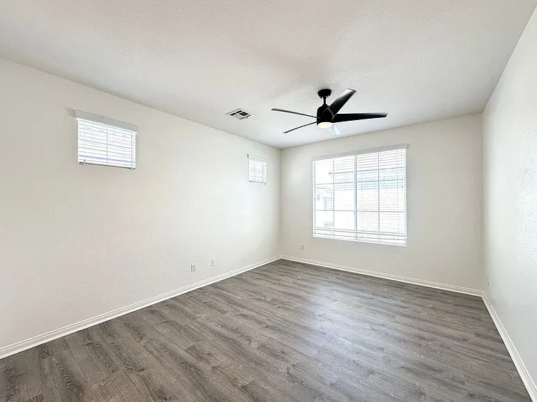 6056 Clear Sail Ct — Photo 15