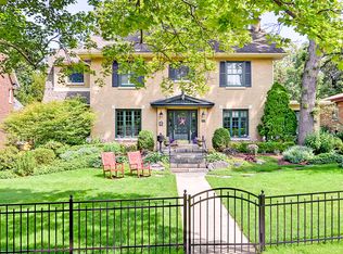 619 N Main St, Glen Ellyn, IL
