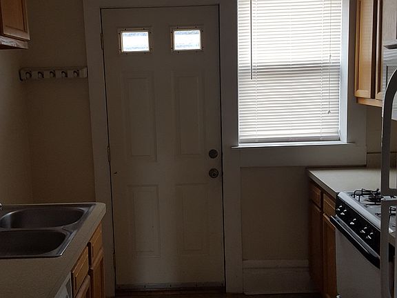 2nd image of 2421 N High St APT 7