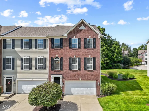 9032 Rider Dr, Fishers, IN 46038