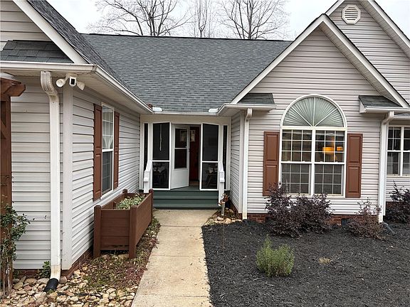 2nd image of 507 Barcliff Ln