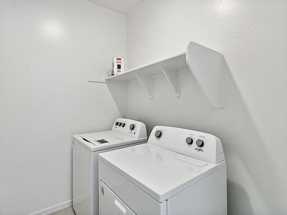 Destination at Gateway - Jasmine Interior Image 3