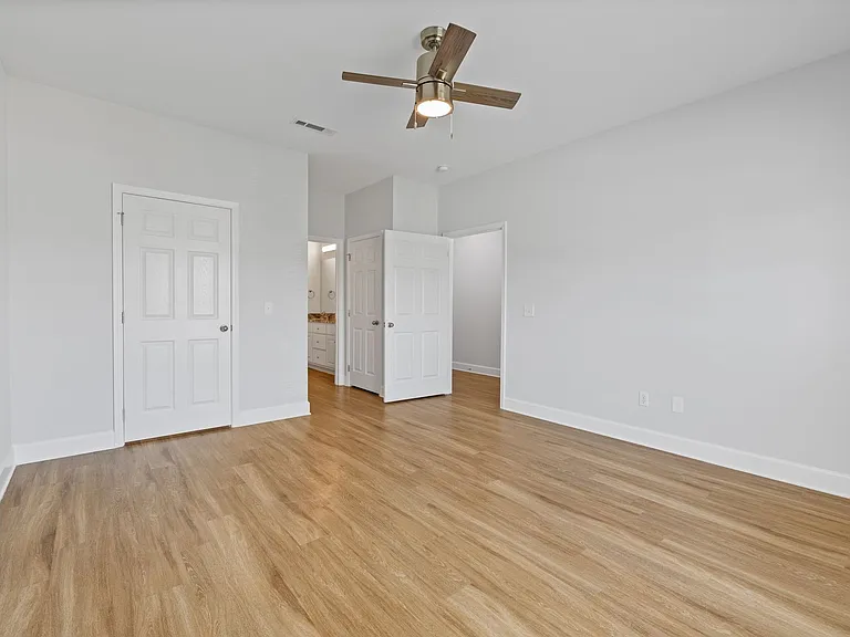 156 Wingate Ave — Photo 11