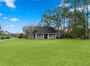 14370 Hickory Dr, Ponchatoula, LA 70454