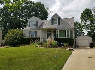 1737 Northfield Dr, Saint Louis, MO 63114
