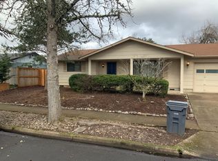 1118 T St, Springfield, OR 97477